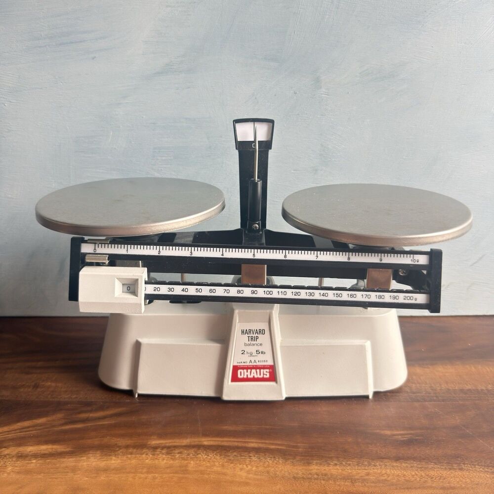 Vintage OHAUS Harvard Trip Balance 2kg - 5lb Capacity Lab Scale SER. NO. AA62060